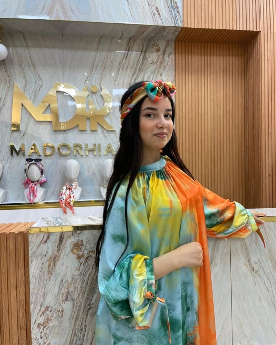 Robes Madorhia, référence MDR-427